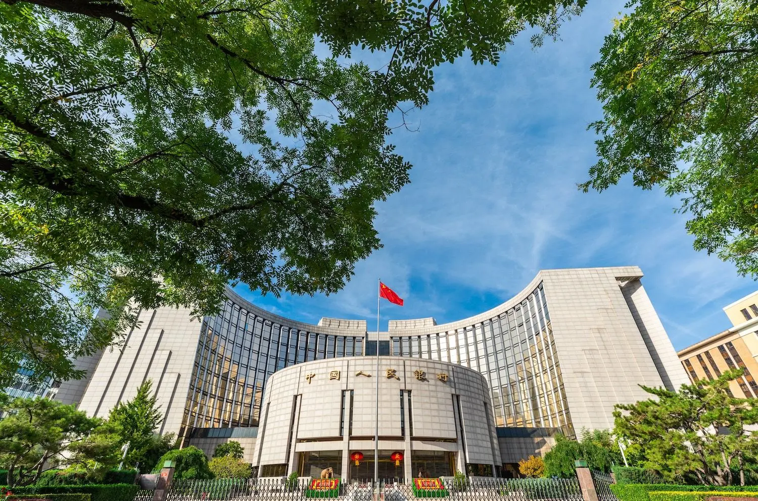 Chinese Central Bank Warns Crypto Trading Has Resurfaced Despite 2021 Ban, Targets Stablecoins