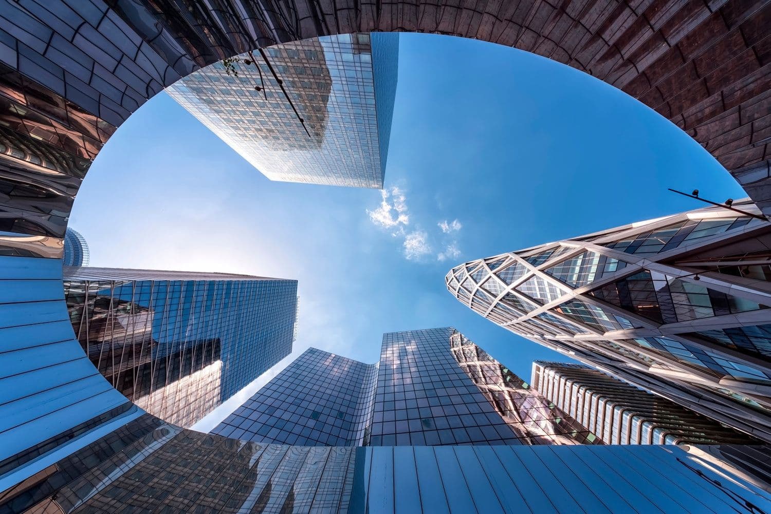 The Institutional Takeover: How Wall Street Killed Crypto's Decentralized Dream and Why Retail Investors Lost