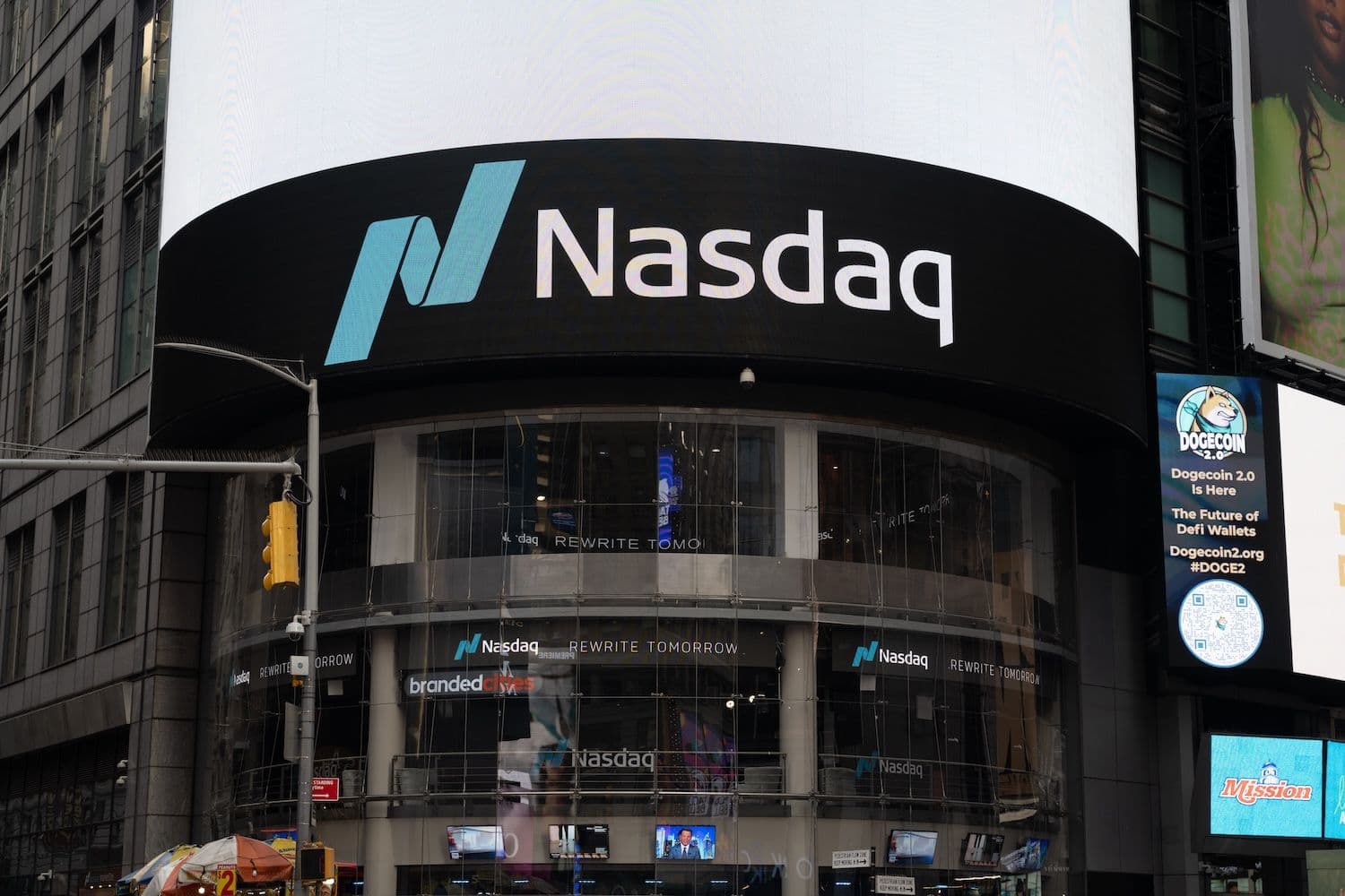 desktop-sol-strategies-becomes-first-solana-focused-company-to-list-on-nasdaq-under-stke-ticker