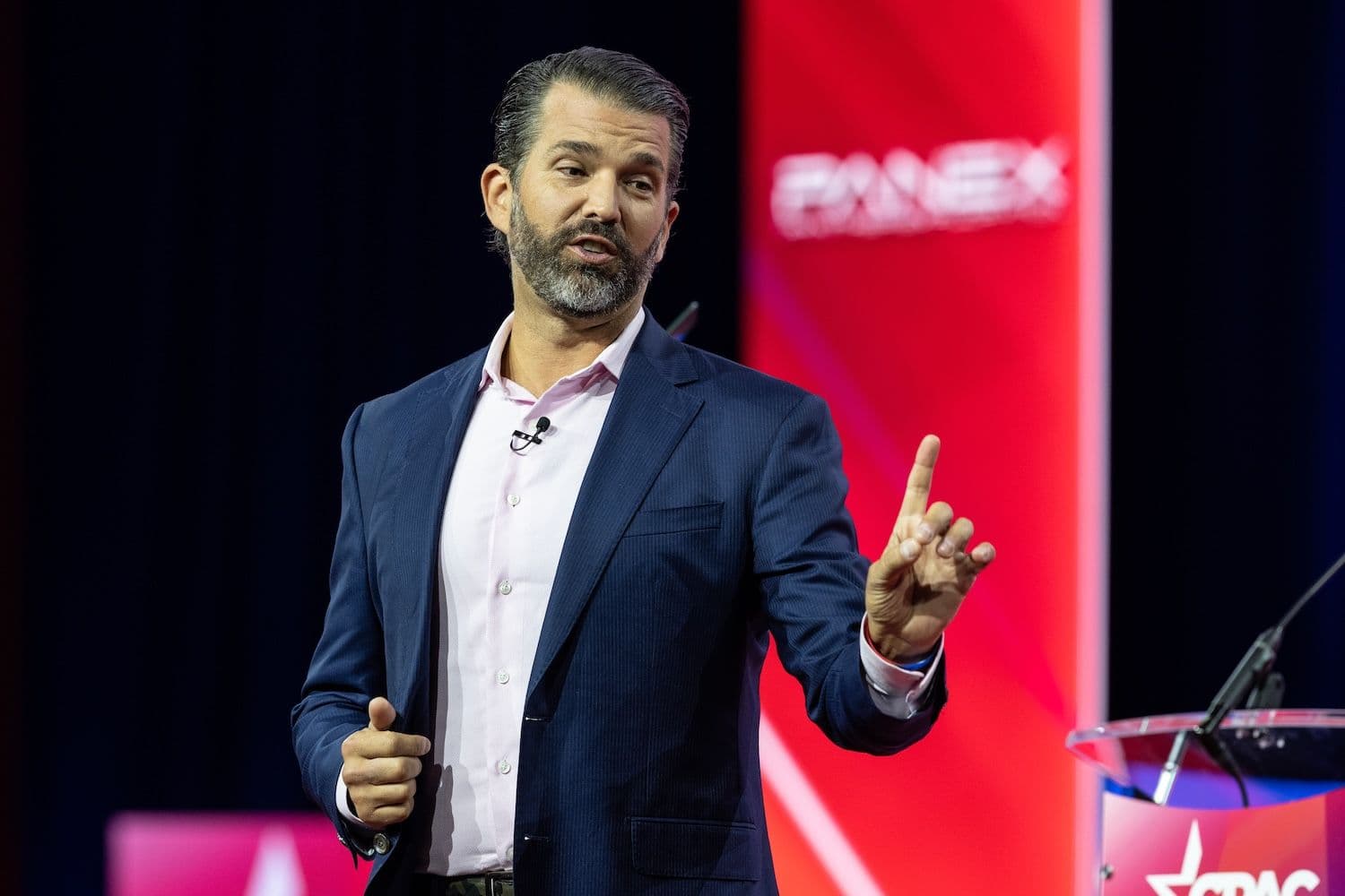 desktop-pakistan-signs-deal-with-trump-linked-world-liberty-financial-to-explore-usd1-stablecoin-payments