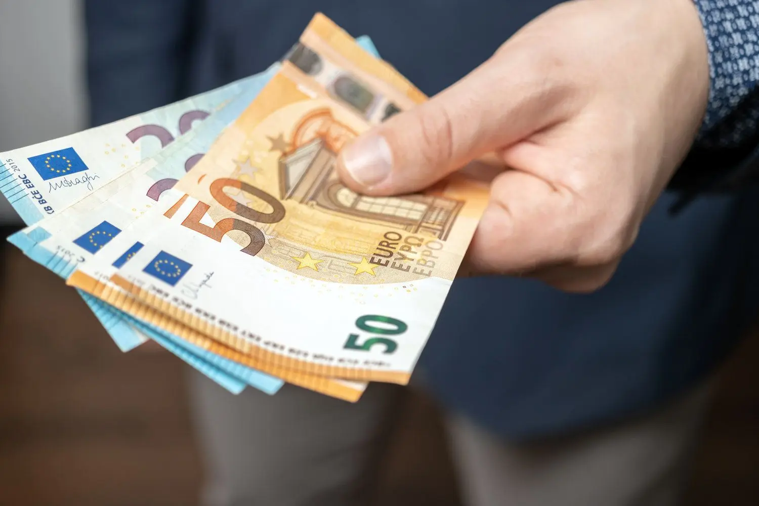 Euro-gestützter EURC-Stablecoin wächst um 43 %, aktive Adressen steigen um 66 % angesichts der Unsicherheit bezüglich des Dollars