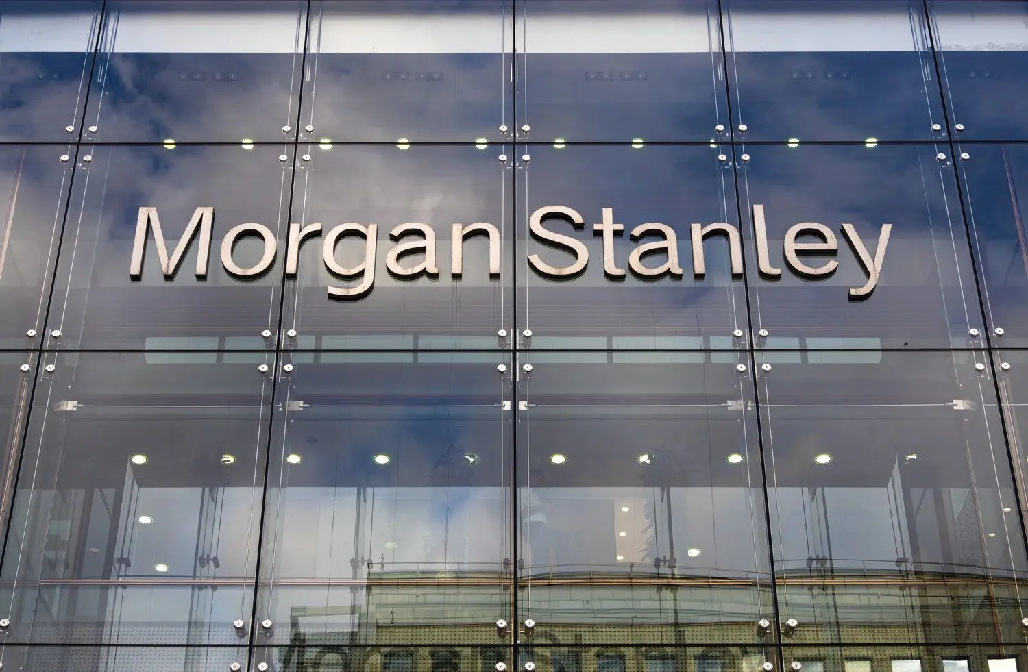 Cómo la solicitud de Ethereum Trust de Morgan Stanley señala un gran impulso cripto de la banca