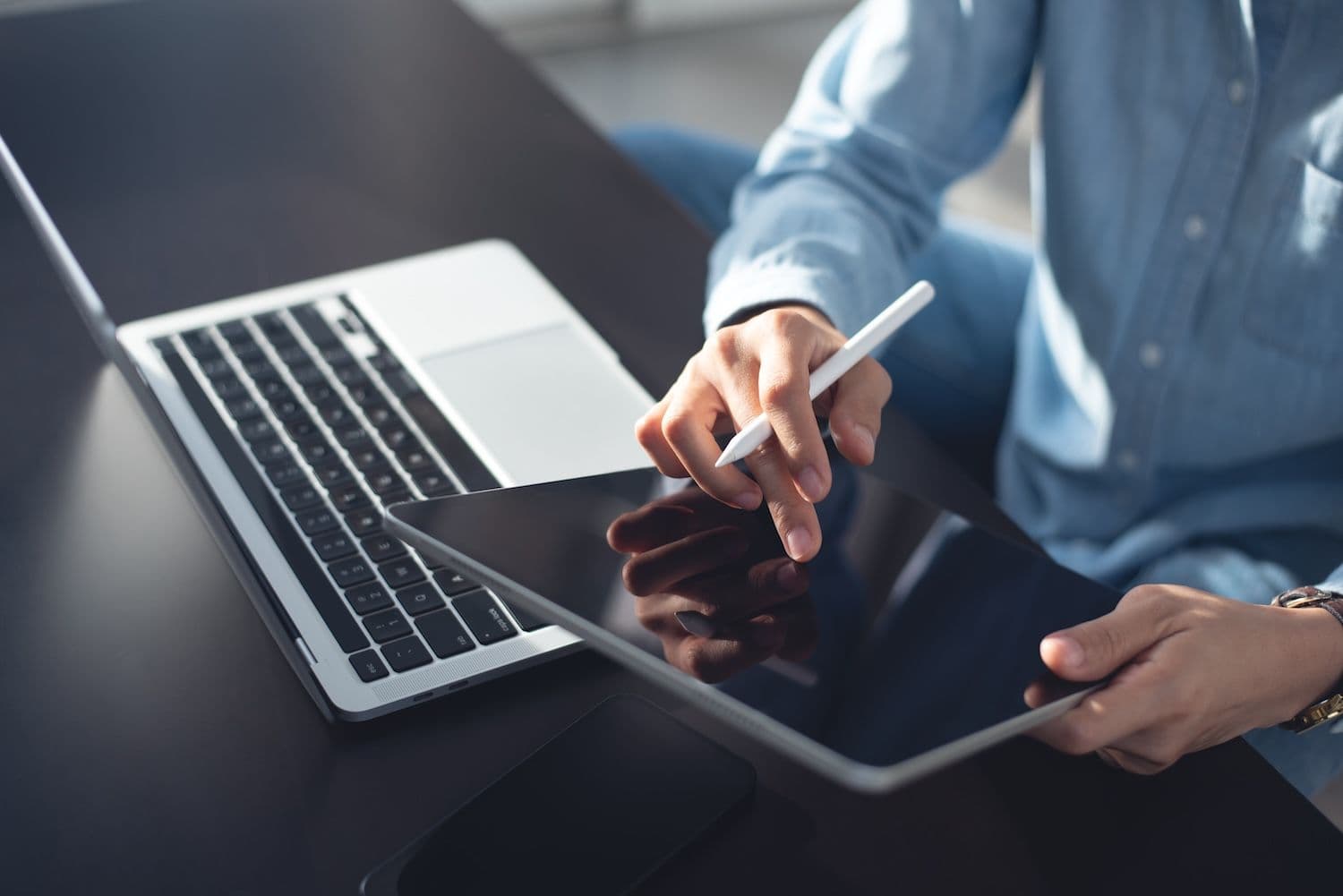 Como Usar Ferramentas de IA para Pesquisa em Investimento em Cripto: Guia Completo para 2025