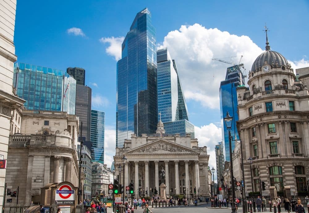 desktop-bailey-dari-bank-inggris-yang-dikenal-sebagai-skeptis-crypto-akan-memimpin-dewan-stabilitas-keuangan-global