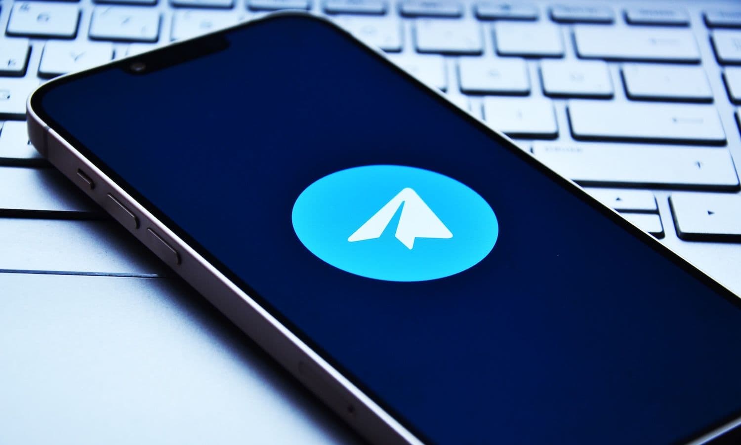 Жалобы на спам Чанпэн Чжао в Telegram усиливают давление, так как TON выпадает из топ-30