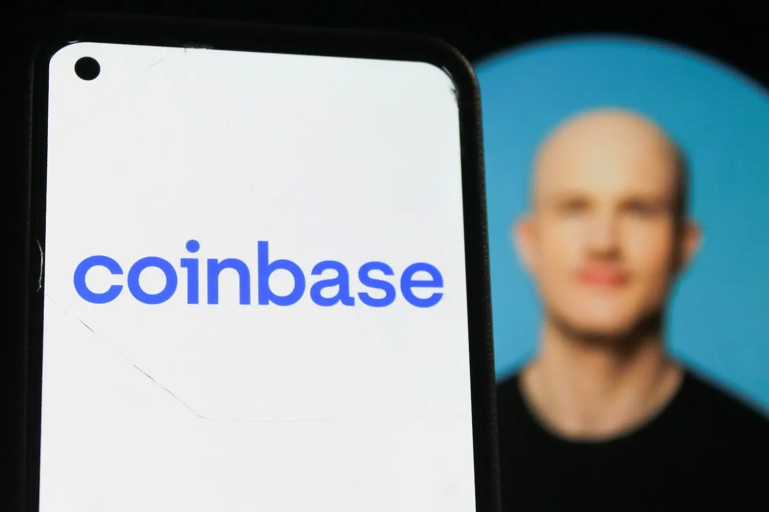 Le PDG de Coinbase maintient sa prédiction d’un Bitcoin à 1 M$ malgré le krach actuel du marché