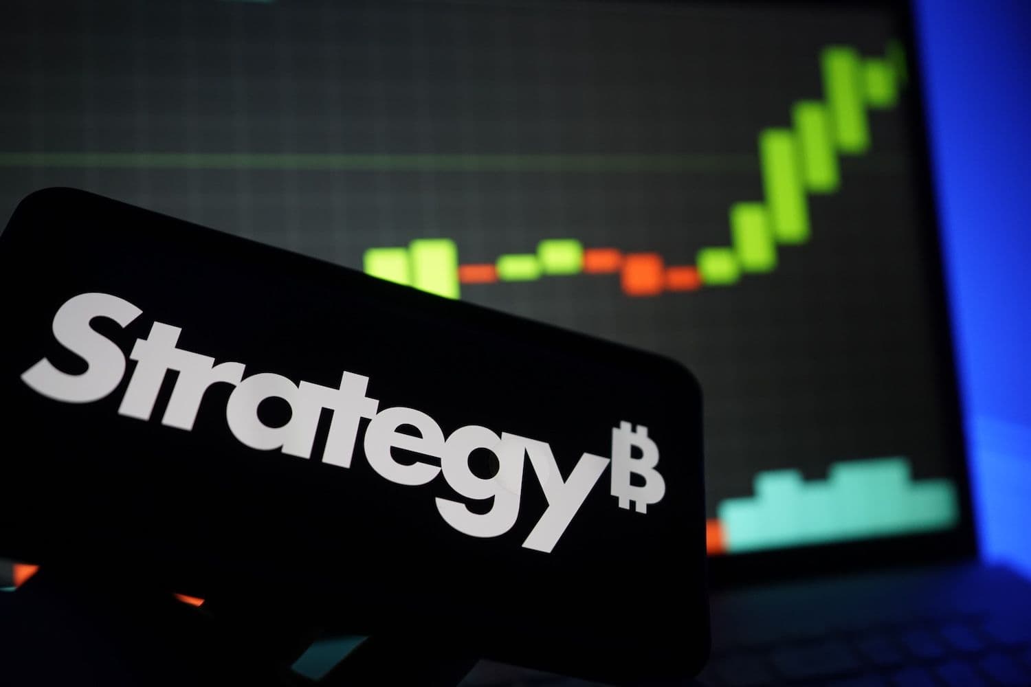 desktop-warum-strategys-bitcoin‑kauf-über-1-milliarde-dollar-keine-marktrallye-auslöste