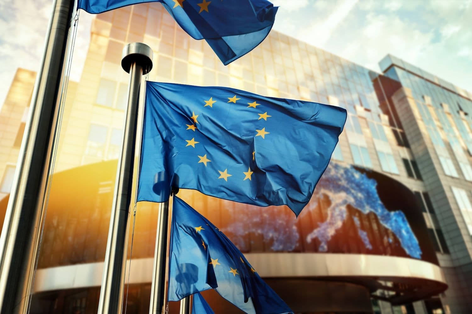 desktop-autoridade-bancária-europeia-emite-novas-diretrizes-de-risco-para-criptoativos-para-bancos-da-ue