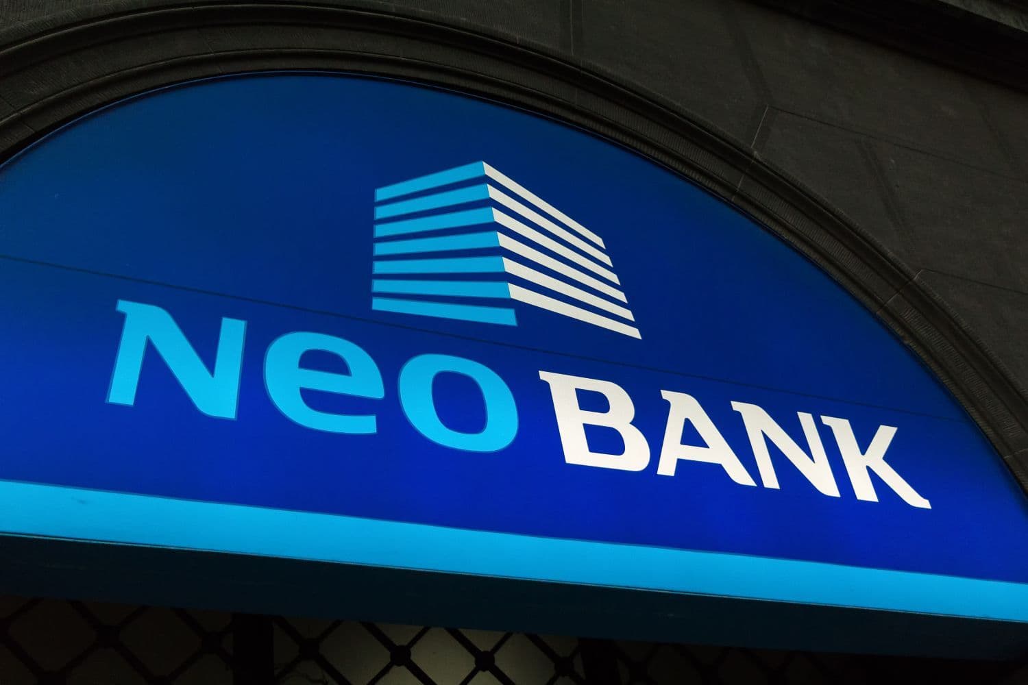 Ils ont construit des banques que la SEC ne peut pas toucher — au cœur de l’empire d’auto‑garde crypto à 365 M$