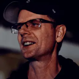 Oliver Brett profile photo