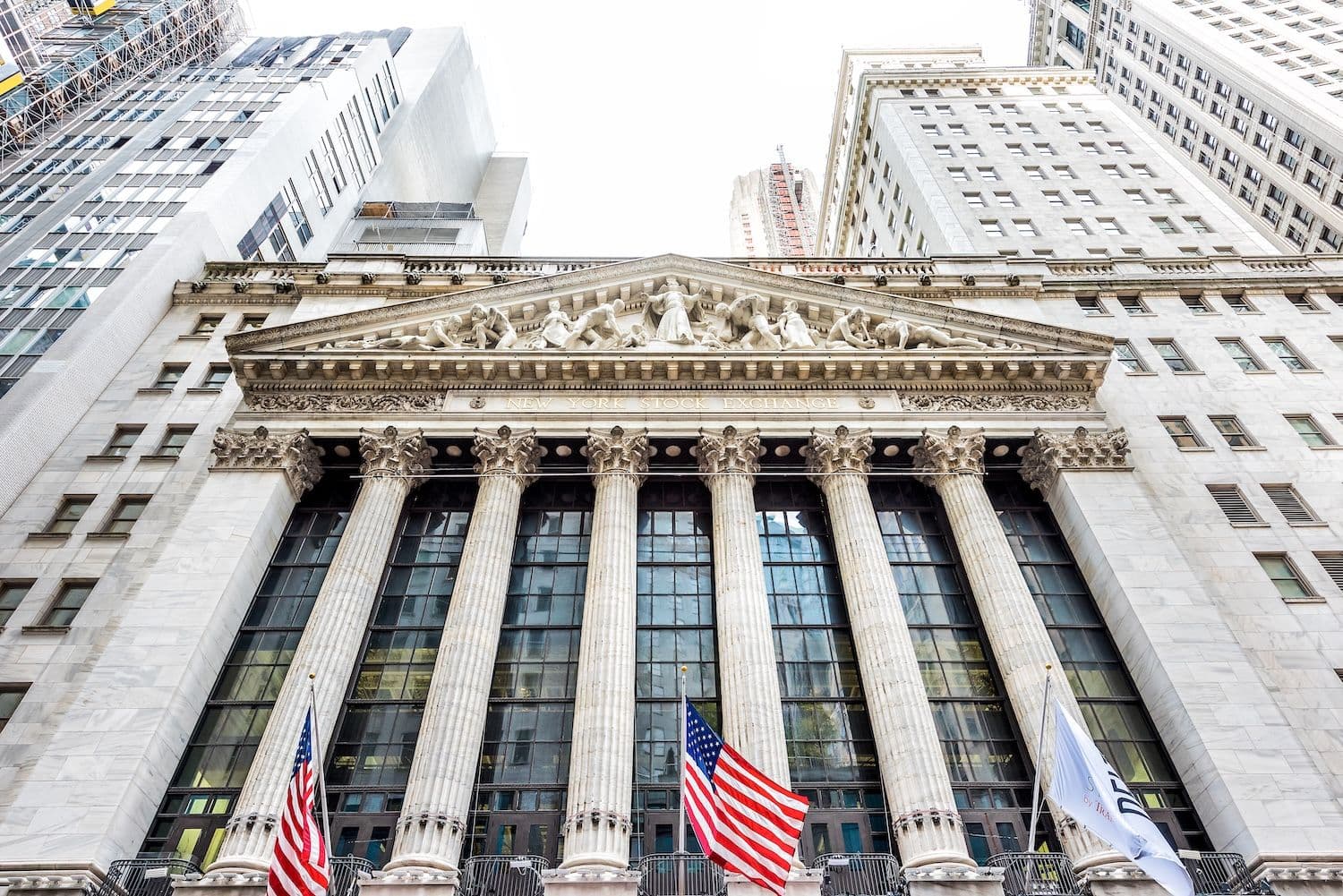 A wave of fund withdrawals topping $4 billion has dragged Bitcoin beneath $73,000 as large investors trim their exposure. (Image: Shutterstock)