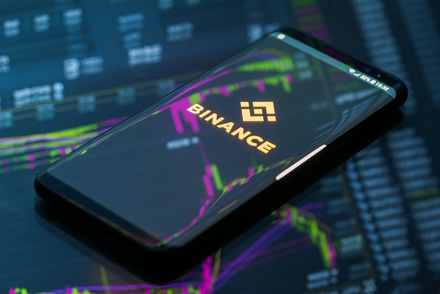 BNB Kembali ke $1,000 Setelah Dana Kazakhstan Menunjukkan Kepercayaan di Ekosistem Binance