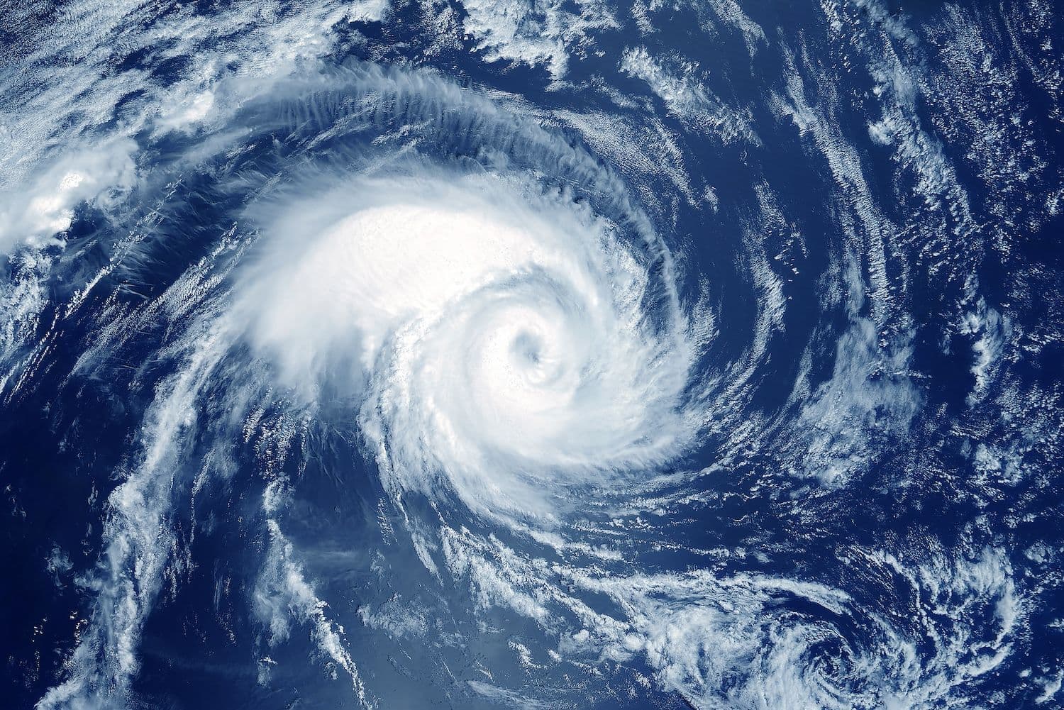 Two of the biggest prediction market venues carry no bet on the year's strongest storm, now packing 160 mph winds. (Image: Shutterstock)