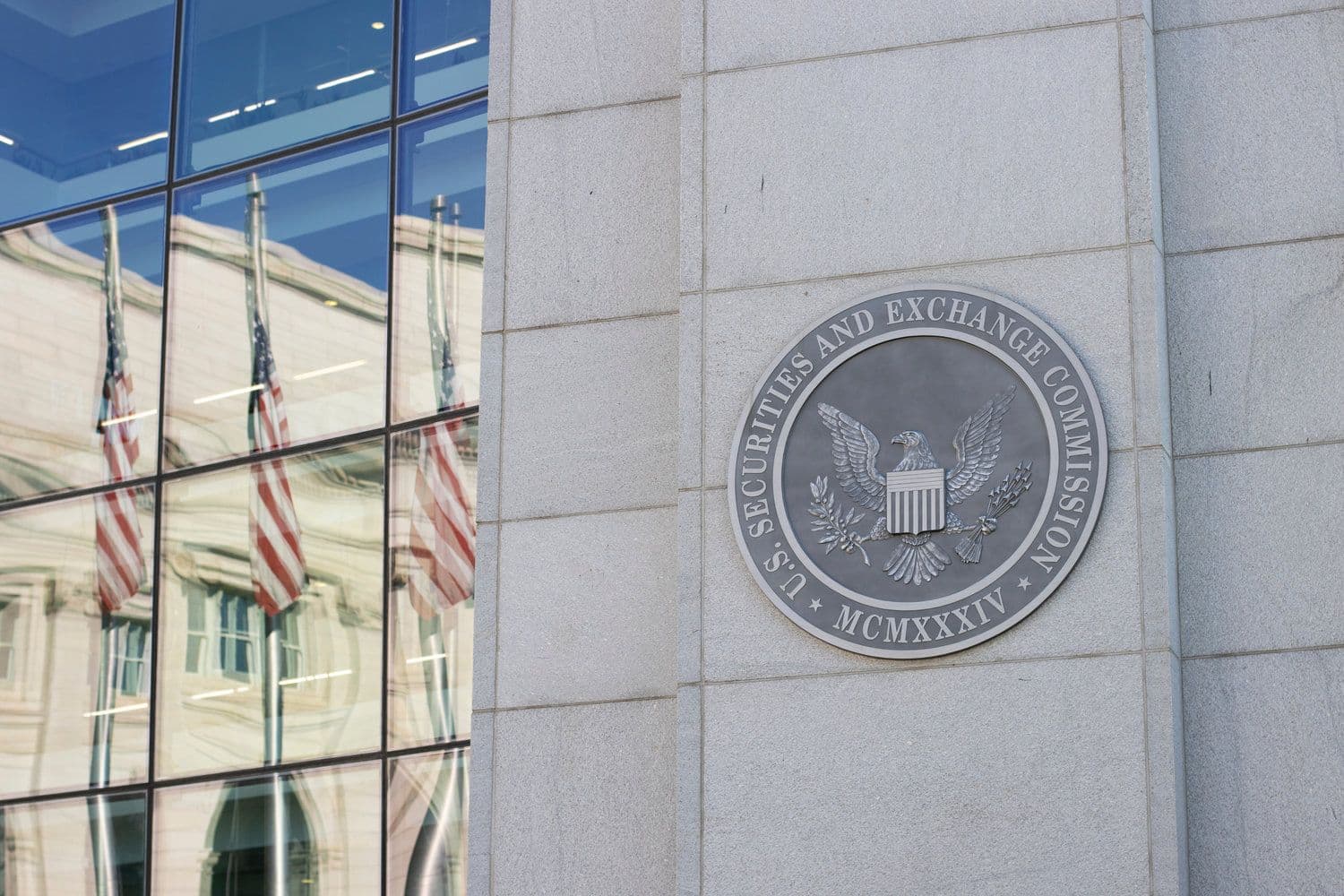SEC và CFTC vừa vạch lại ranh giới trong luật chứng khoán tiền mã hóa