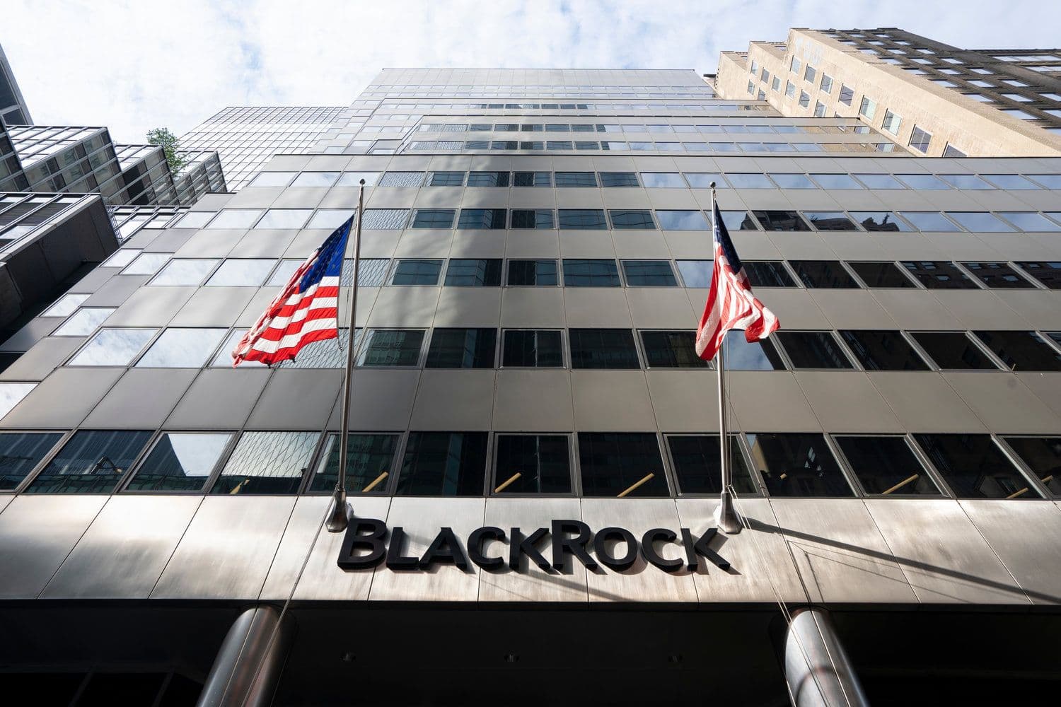 BlackRock เพิ่มการถือครองคริปโต ตอนนี้ควบคุมอุปทานของ Ethereum ถึง 1.5%