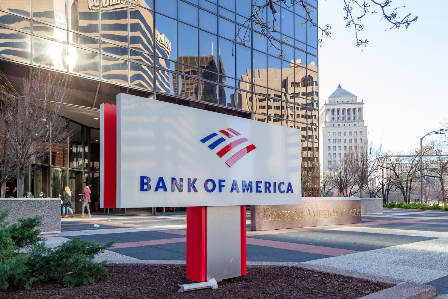 CEO do Bank of America detalha projeção de 2,4% de crescimento da economia dos EUA para 2026