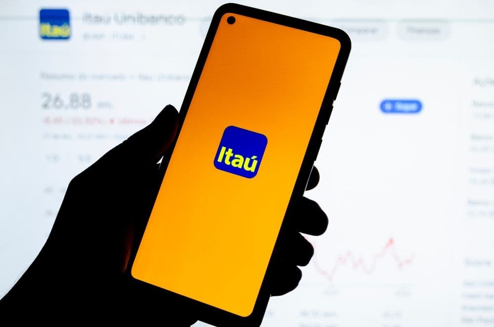 desktop-brazils-largest-bank-itau-tells-investors-to-allocate-up-to-3-in-bitcoin-for-2026