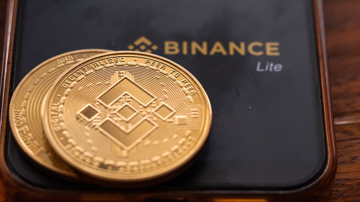 Het 'Yellow Season' van BNB Chain: Wat geeft het een voorsprong op Solana en Base?