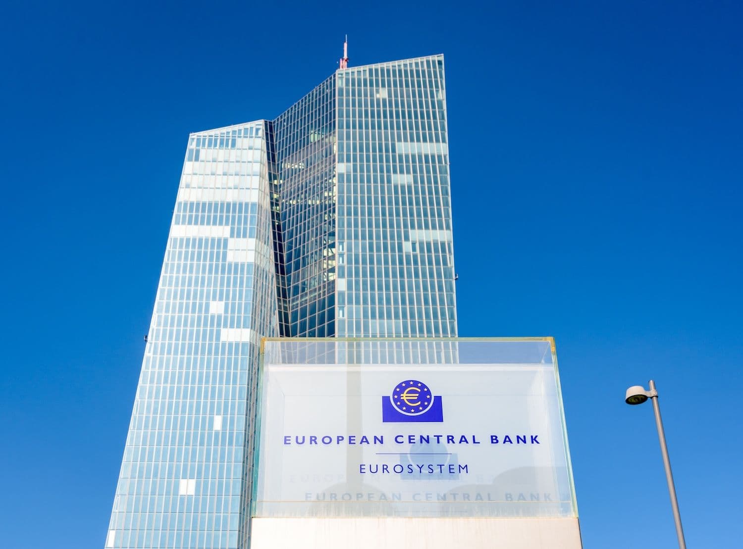 Euro Bölgesi Para Politikası Bağımsızlığına Tehdit, ECB Yetkilisi Uyardı
