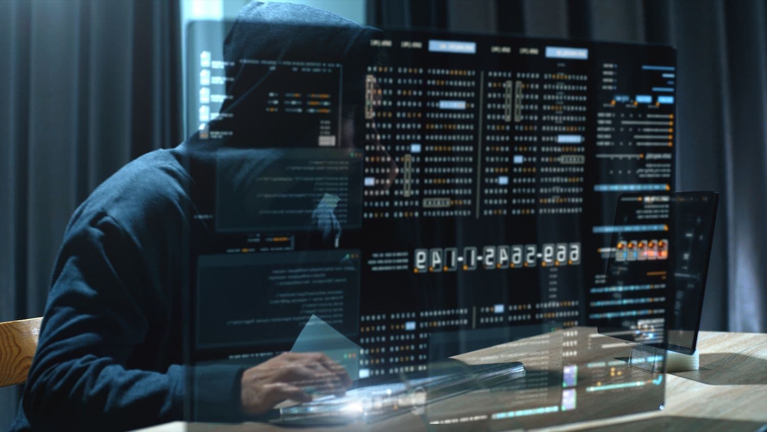 Ethereum's best-known sandwich bot lost more than $7.5 million after fake tokens lured its automation into approving the theft. (Image: Shutterstock)