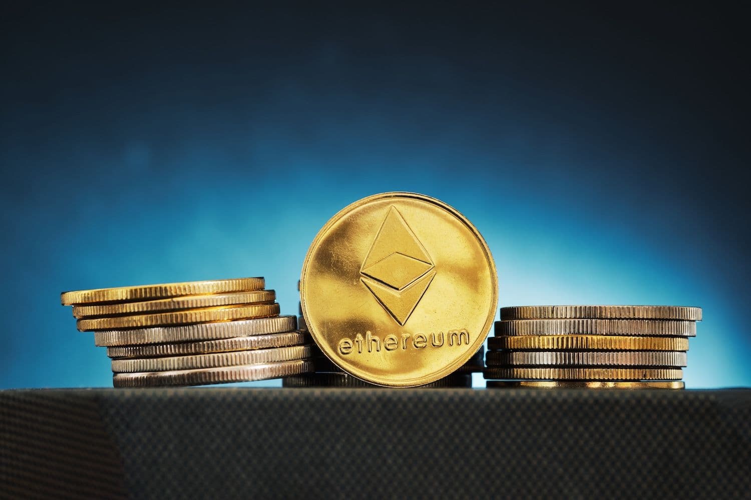 desktop-ethereum-advances-past-dollar3200-with-bulls-targeting-higher-levels