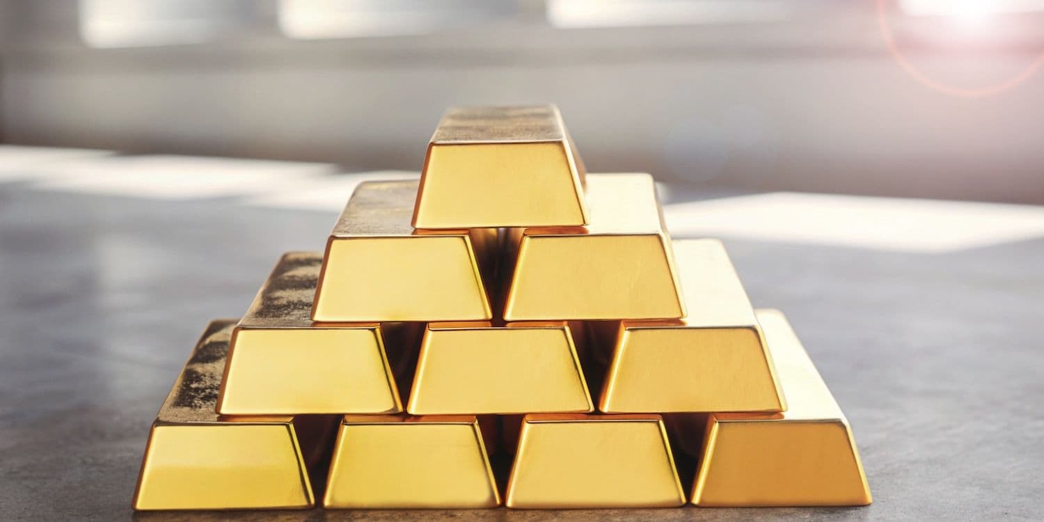 A 2026 guide to the top 5 platforms for gold CFD trading, comparing crypto exchanges and traditional brokers. (Image: Shutterstock)