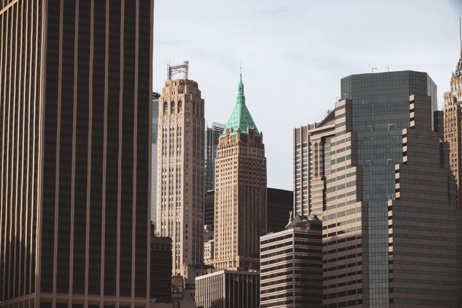 Binance, Coinbase, And Kraken Are Becoming Full Banks In 2026