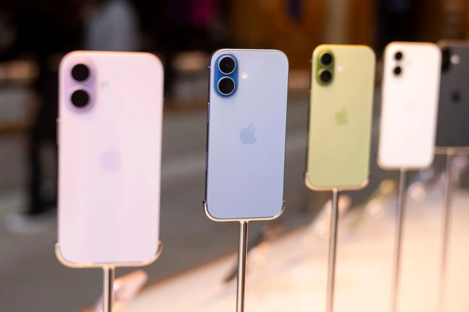 A smaller Dynamic Island and 12GB RAM could headline the base iPhone 18 upgrade in 2027 (Image: Shutterstock)