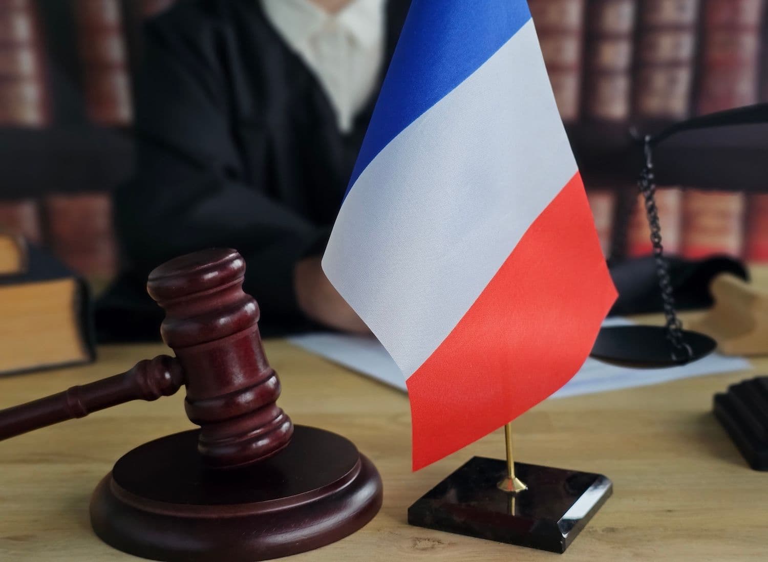 Chainalysis warns traders may go offshore if France applies its 31.4% crypto tax to stablecoin swaps (Image: Shutterstock)