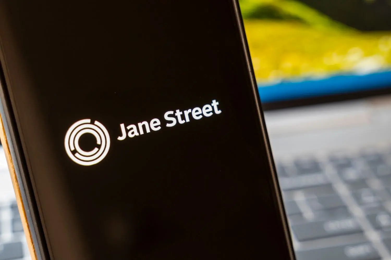 A regulatory filing puts Jane Street’s Bitcoin ETF holdings near $990 million after a difficult July (Image: Shutterstock)