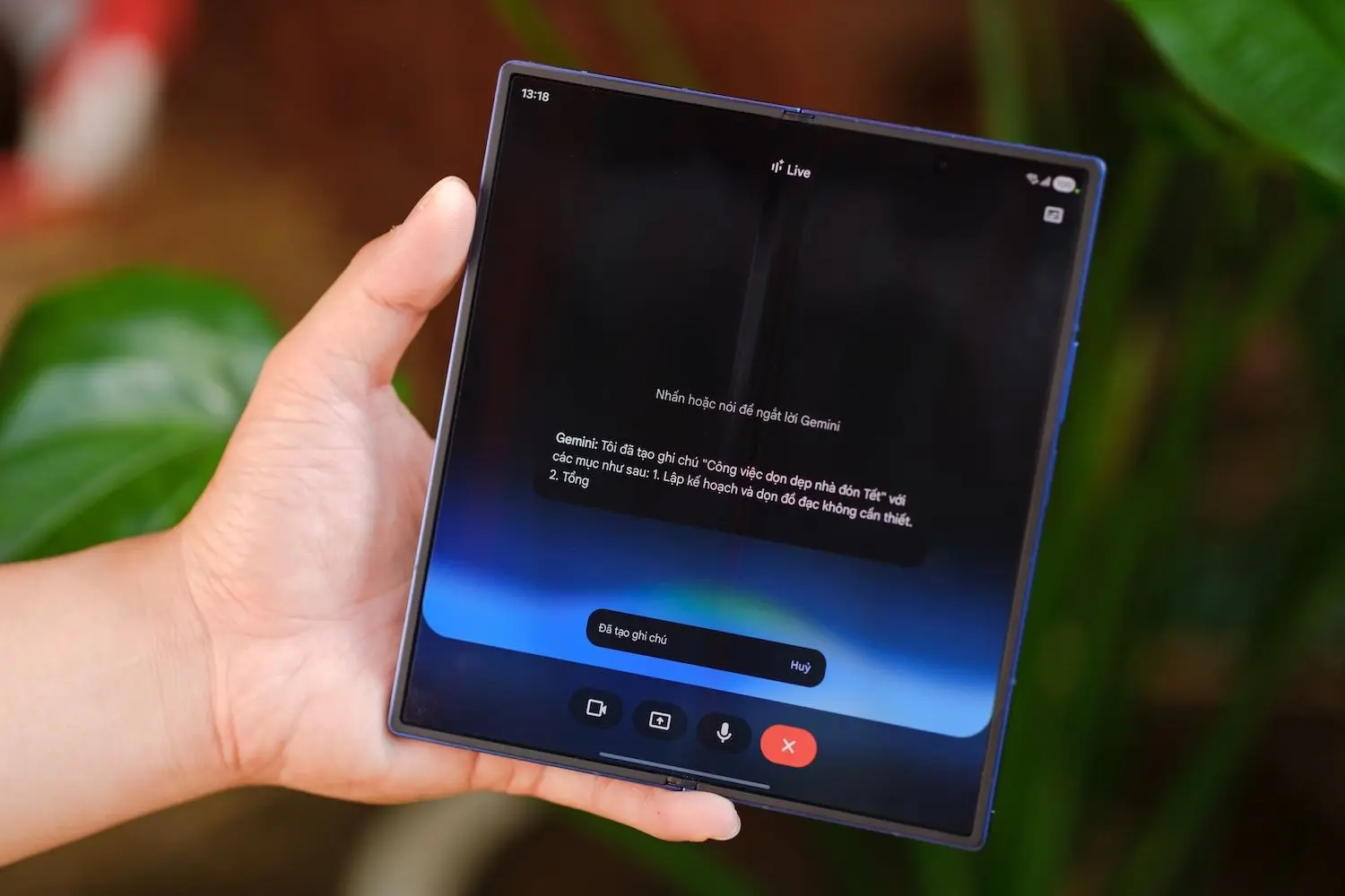 The same near-creaseless screen technology debuting in Samsung's latest foldables is heading to Apple's first folding iPhone this fall. (Image: Shutterstock)